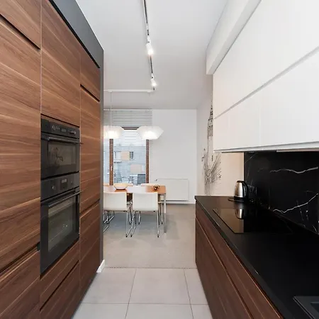 Premium In Novum City Center Near The Train Station By Sun & Snow Krakow Exterior photo